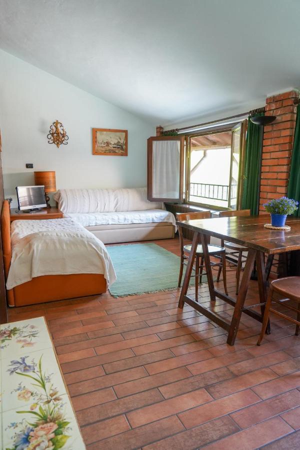 Agriturismo La Garzonera Vergiate Luaran gambar